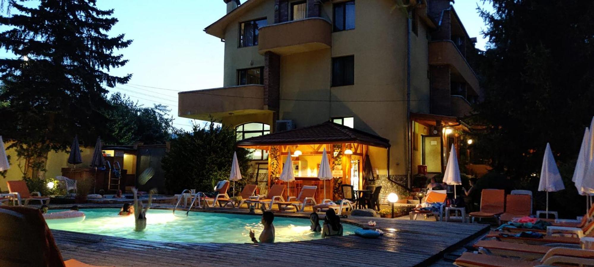 Family Hotel IV Velingrad Ngoại thất bức ảnh