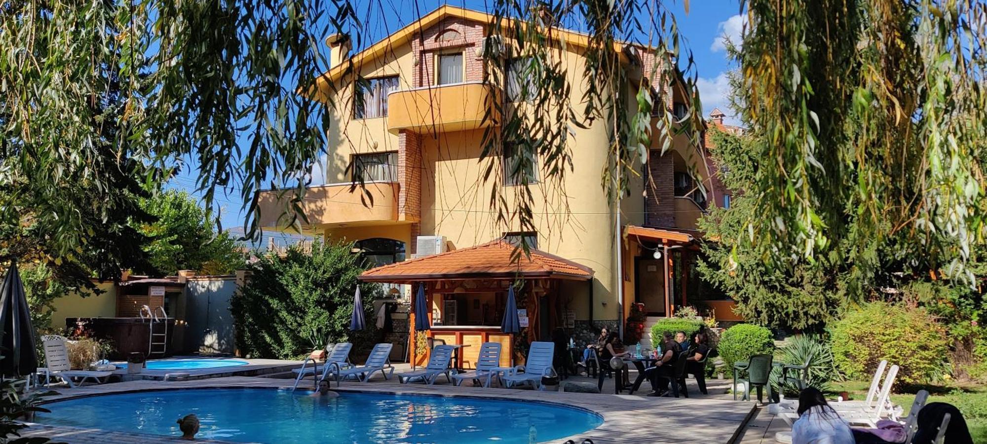 Family Hotel IV Velingrad Ngoại thất bức ảnh